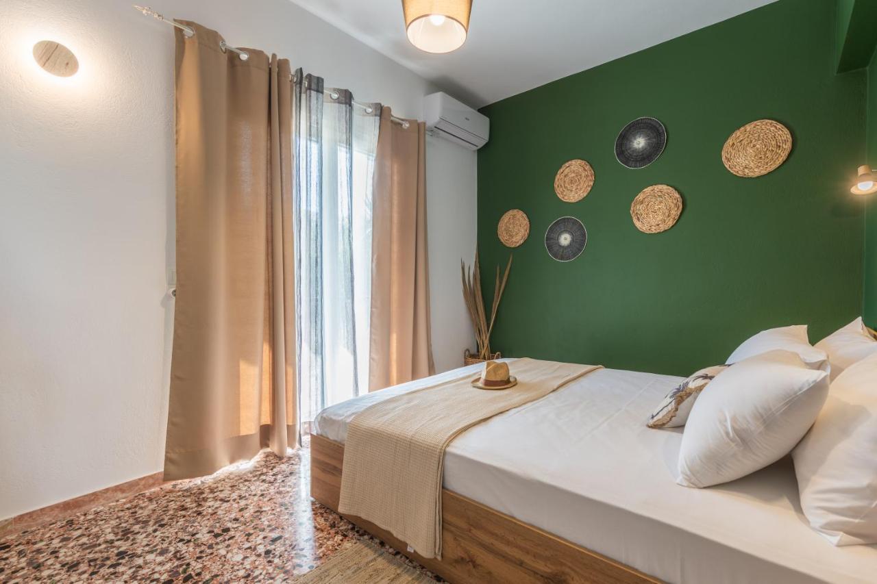 Lazaris Apartments Paralía Almirú Kültér fotó