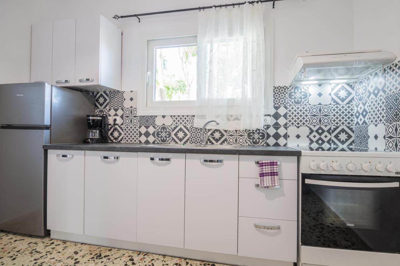 Lazaris Apartments Paralía Almirú Kültér fotó