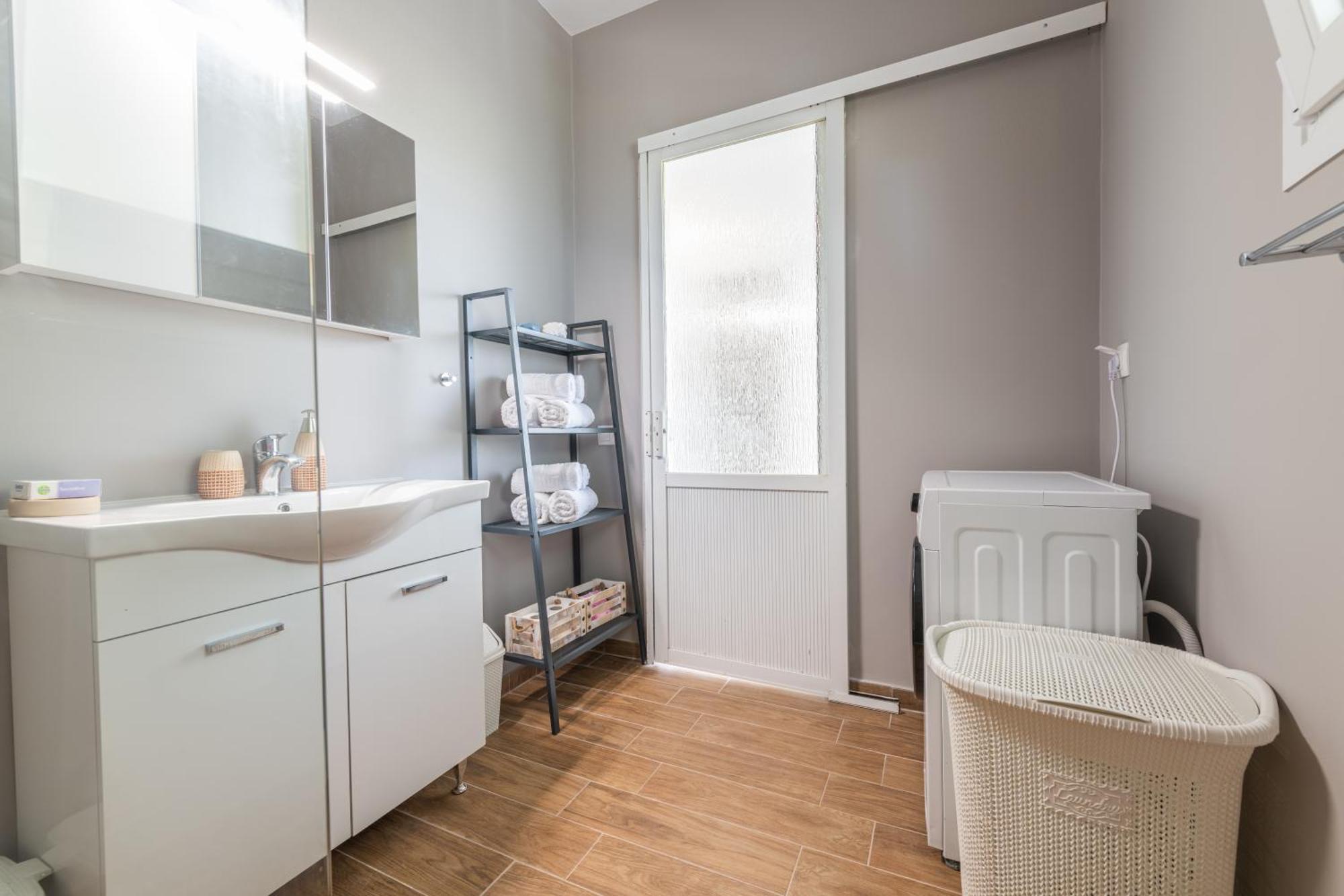 Lazaris Apartments Paralía Almirú Kültér fotó