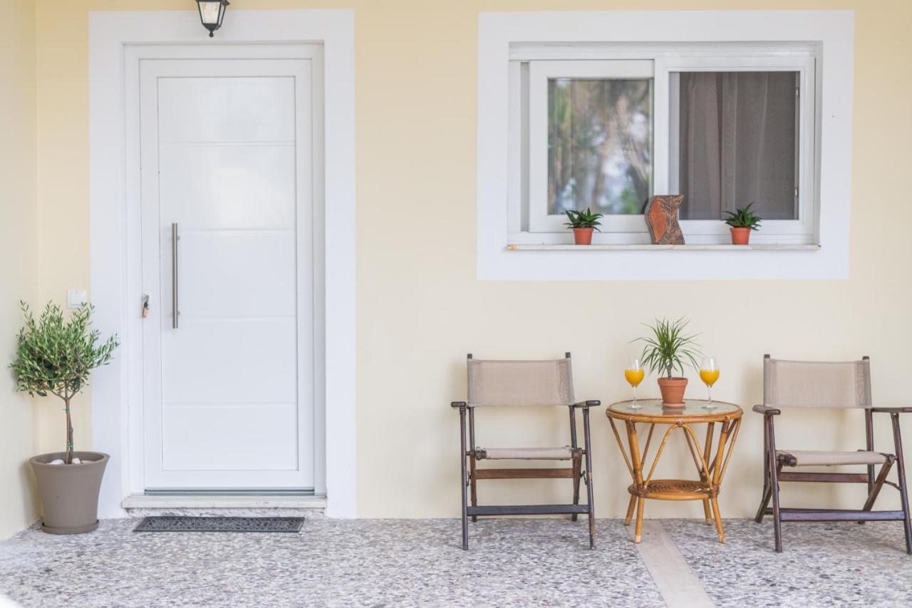 Lazaris Apartments Paralía Almirú Kültér fotó